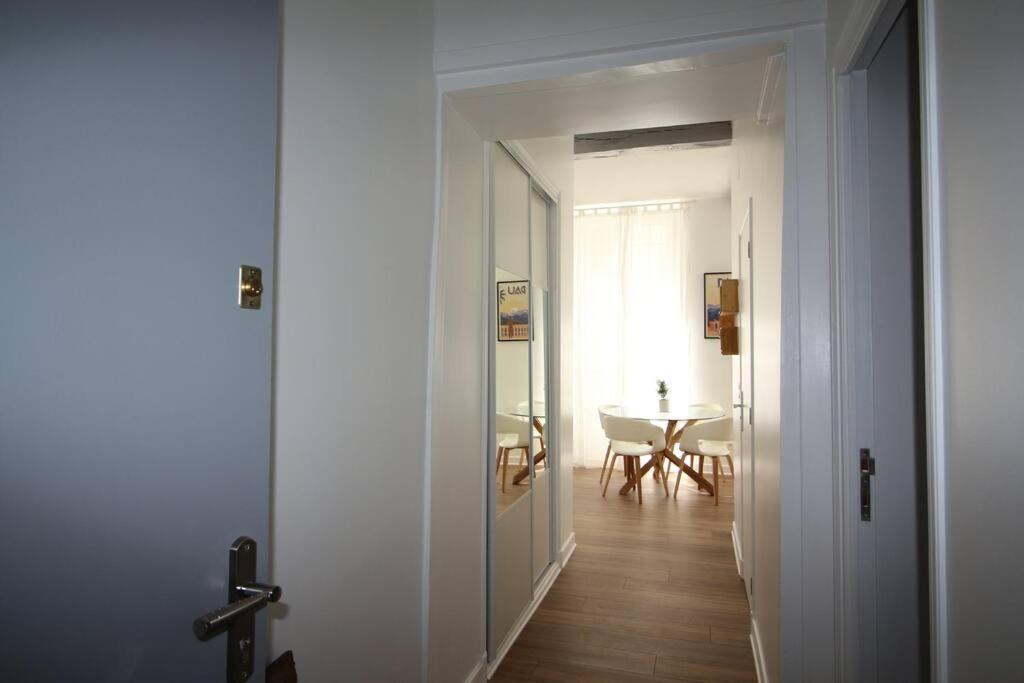 Quartier Historique Du Chateau Bel Appt Meuble 波城 外观 照片
